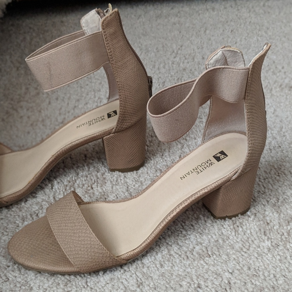 White mountain sandal